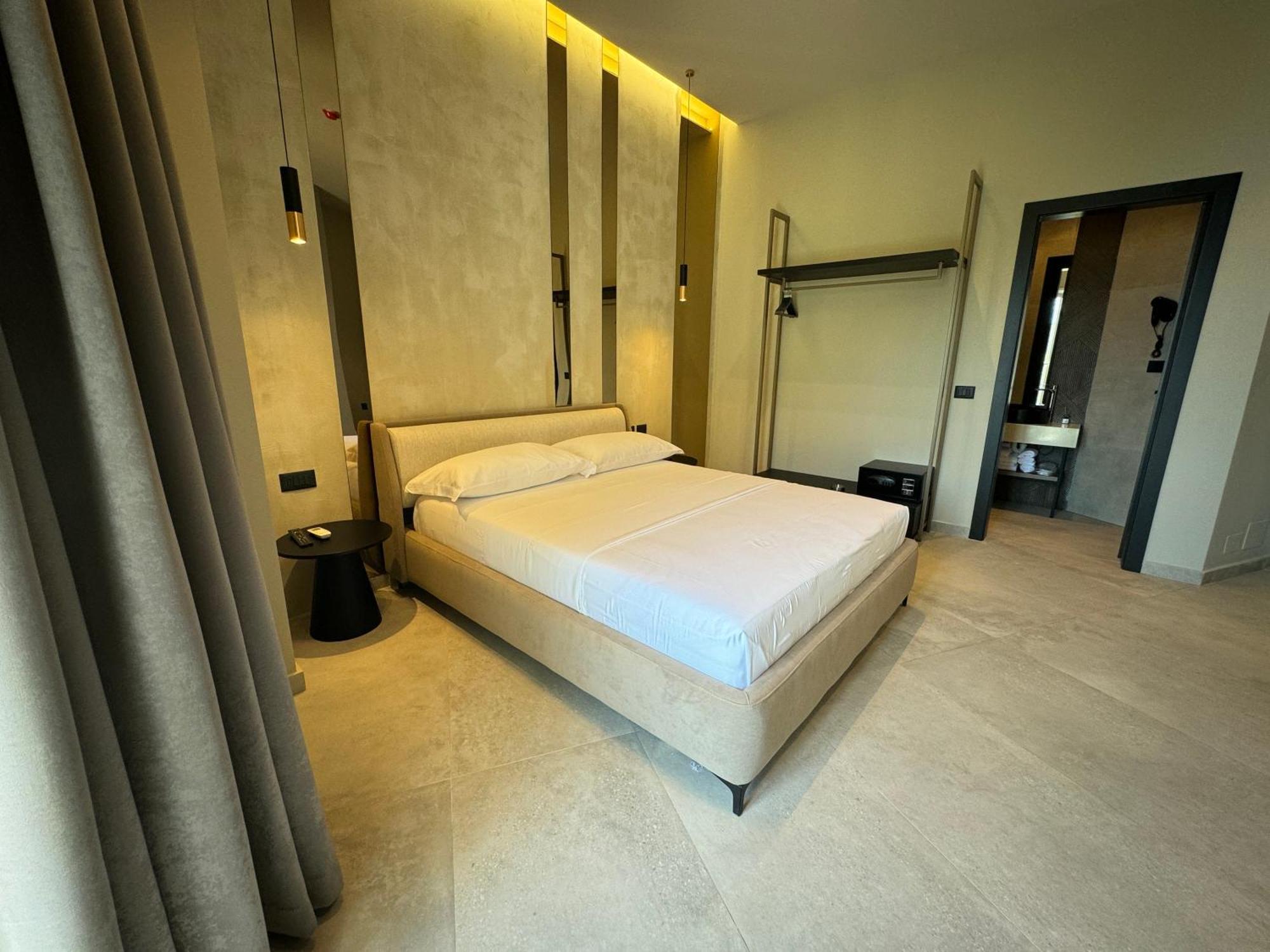 Nuna Hotel Radhime Exterior photo